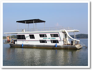 Patoka Queen houseboat at dock